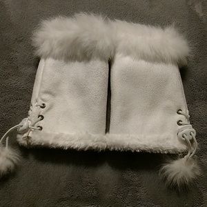 Posh Accessories - Posh style hand warmer gloves Posh Accessories - Posh style hand warmer gloves
